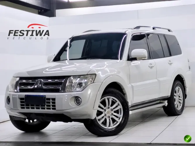 Mitsubishi Pajero HPE Full 3.2 4X4 T.i.dies. 5P AUT 2013