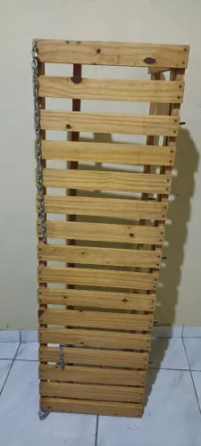ARARA DE MADEIRA PURA.LEIA O ANÚNCIO