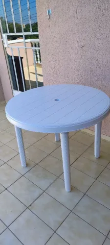Mesa de plástico redonda