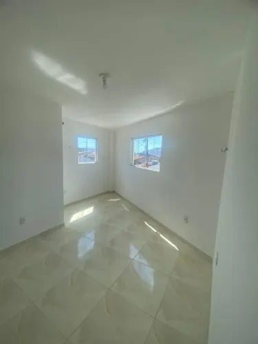 ALUGA-SE SALA COMERCIAL 