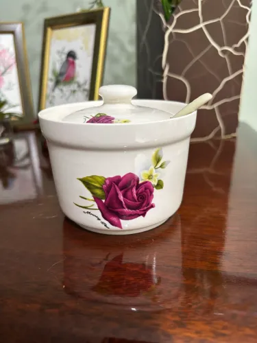 Açucareiro com colher(porcelana)
