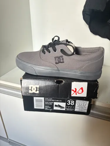 TÊNIS DC SHOES MASCULINO Nº 38 | NOVO E LACRADO - 49,99