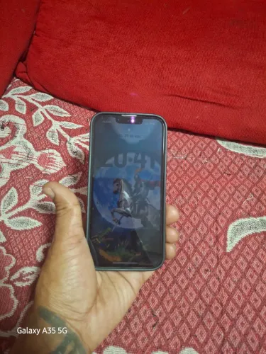 iPhone 13