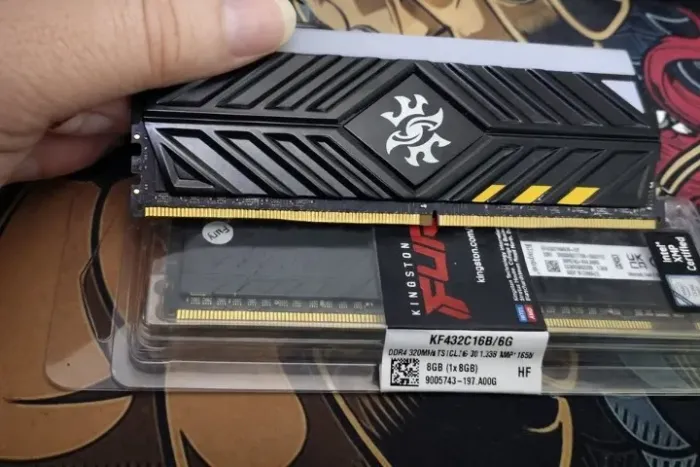 Memória RAM DDR4 16GB