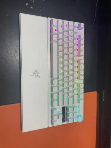 Teclado Razer Huntsman V3 Pro Tkl (Com defeito)