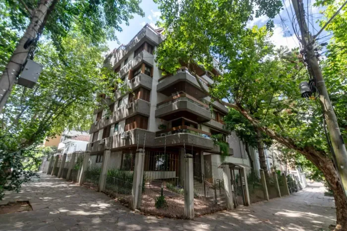 MOINHOS IMOBILIÁRIA vende na Corte Real próximo Barranco