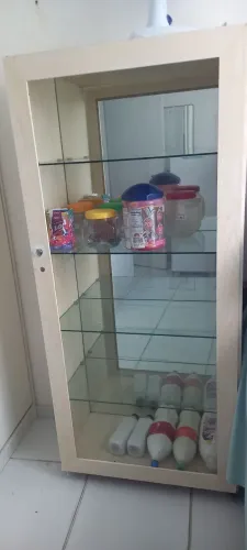 Cristaleira exposito