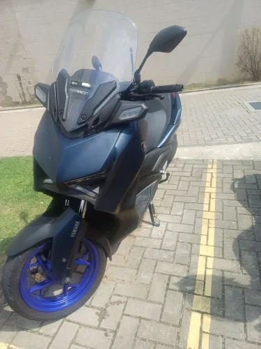 Vendo xmax 250 impecável 