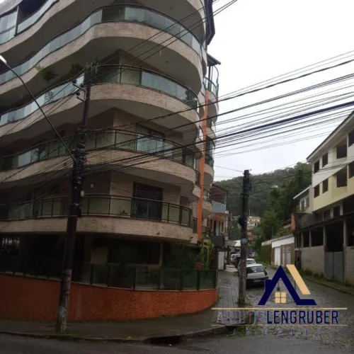 Venda - Apartamentos - 3 dormitórios - Braunes - Nova Friburgo - RJ