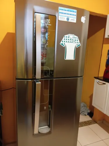 Geladeira Electrolux 380L (detalhes)