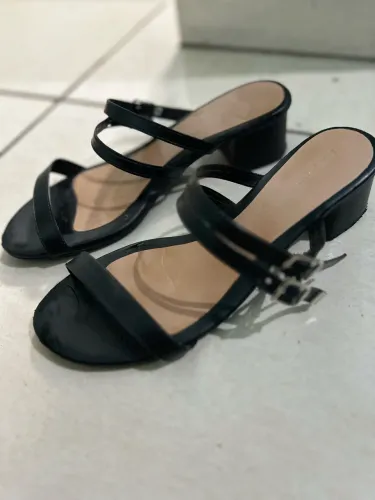 Sandália feminina preta