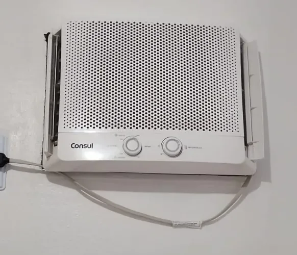 Vende-se ar condicionado de janela 12000 BTUs