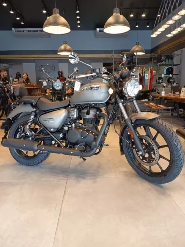 ROYAL ENFIELD METEOR 350 STELLAR MATT GREY