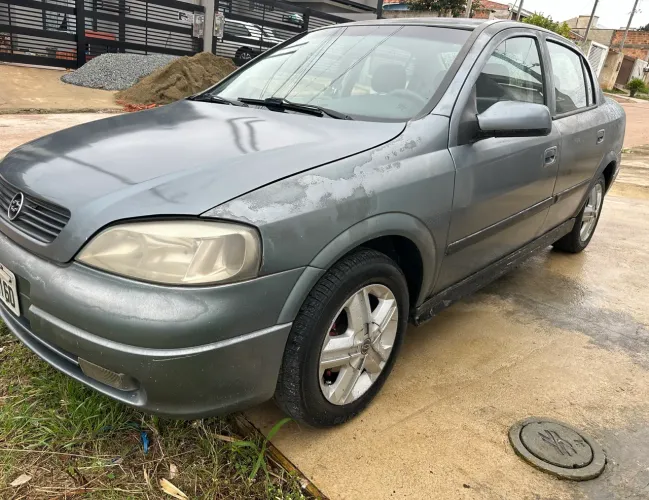 Chevrolet Astra GL Milenium 1.8 MPFI 4P 2000