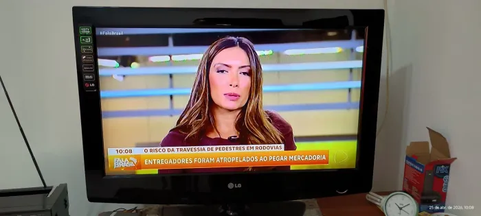 TV LG 32LG30R Tela: LCD de 31.5 polegadas (1366 x 768)