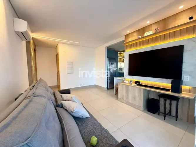 Ponta da Praia | 2 Dorms (1 Suíte) | Varanda com Vista Livre | Lazer Completo | Prédio Nov