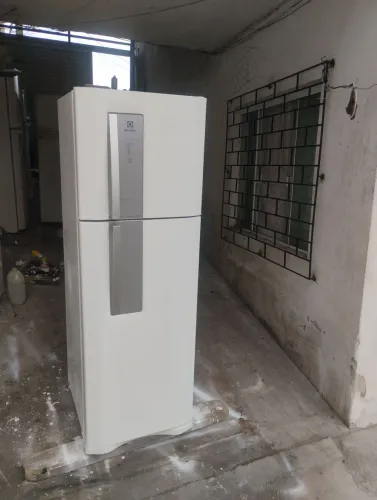 Geladeira Frost Free turbo Eletrolux