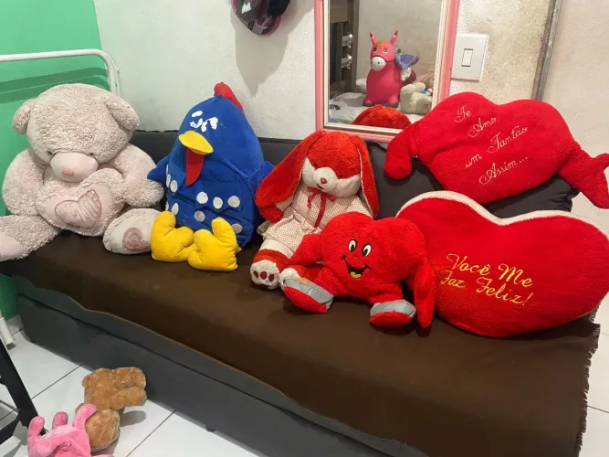 45 bichos de pelúcia troco por algo do meu interesse ou algo de maior valor.
