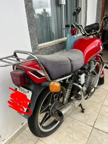Vende se cb 400 modelo Hollywood