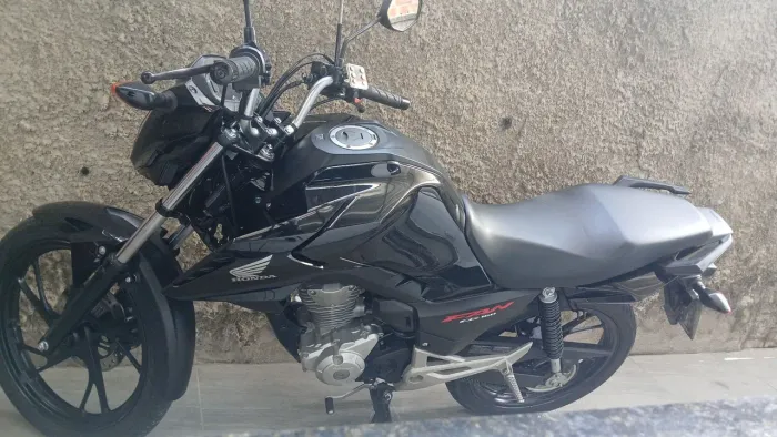 Vendo ou troco por moto de menor valor com volta