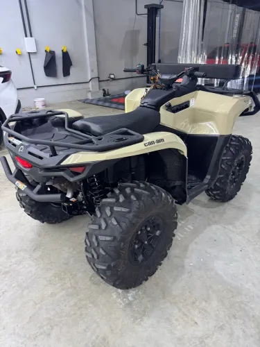 Quadriciclo Can-Am Outlander PRO HD5