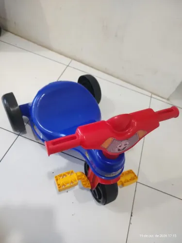 Triciclo infantil 