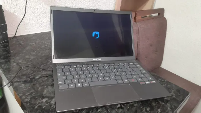 Vendo notebook pouco usado em boas condições nao acompanha carregador