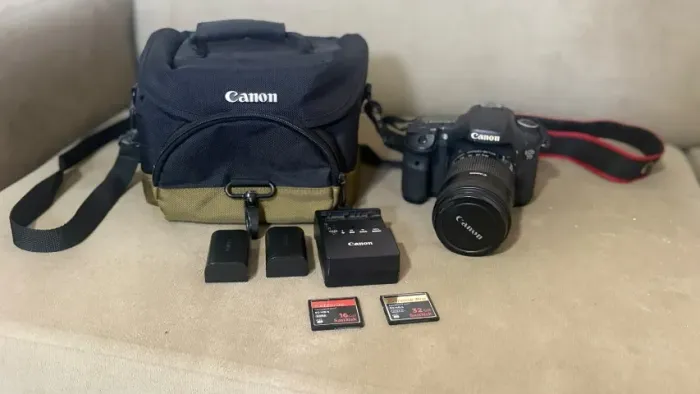Canon EOS 7D + Lente 18-135mm | 61.908 Cliques | Kit Completo