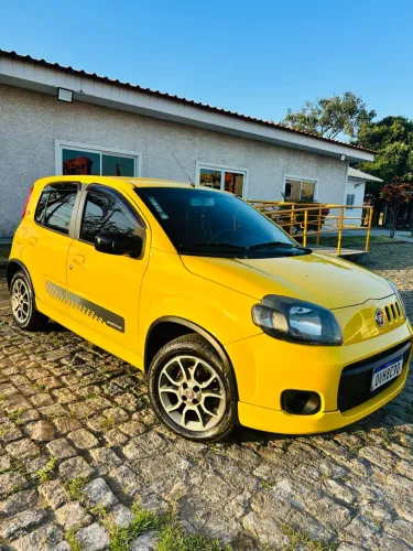 Fiat Uno Sporting 1.4 EVO Fire Flex 8V 4P 2014