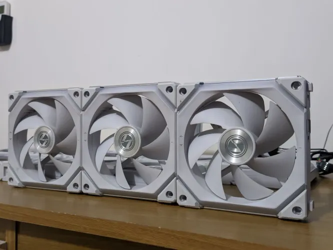Lian li uni fan SL120 V2 5 unidades