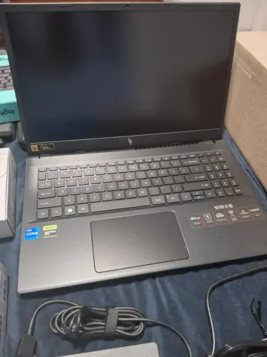 Notebook Gamer Acer Nitro V15 - i7 13620H - RTX4050 - 16Gb DDR5 - SSD 1TB