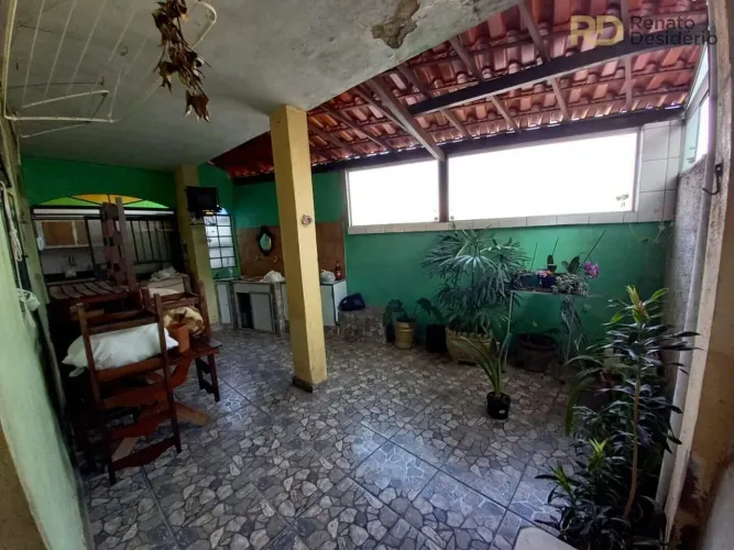 Casa com 3 dormitórios à venda, 243 m² - Primeiro de Maio - Belo Horizonte/MG