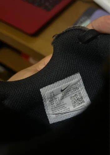 NIKE EXCEE PRETO