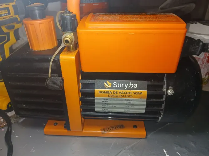Bomba de vácuo 5cfm duplo estágio surya