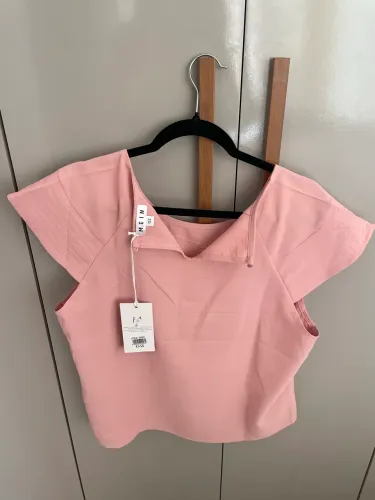 Conjunto calça e blusa cor de rosa