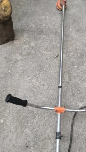 Roçadeira a gasolina