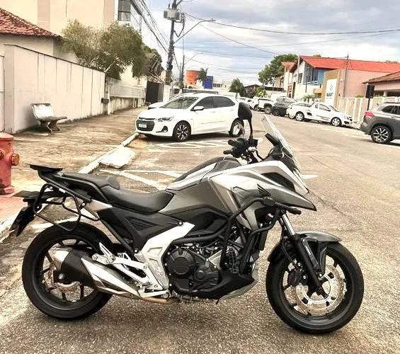 HONDA NC 750 - NOVÍSSIMA!!