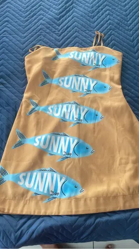 Vendo vestido dourado da colmeia 