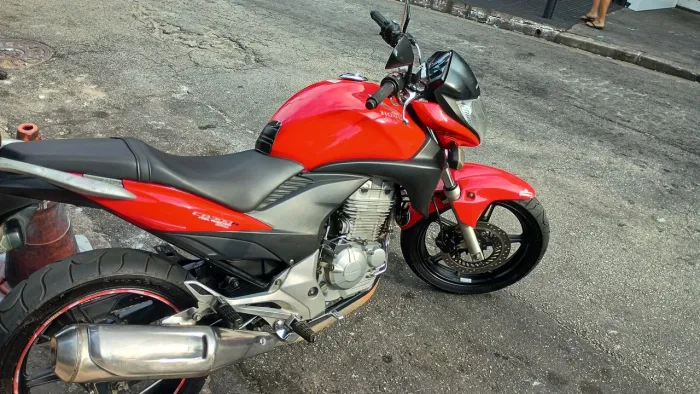 Cb300 já com vela fina 2011 55000km