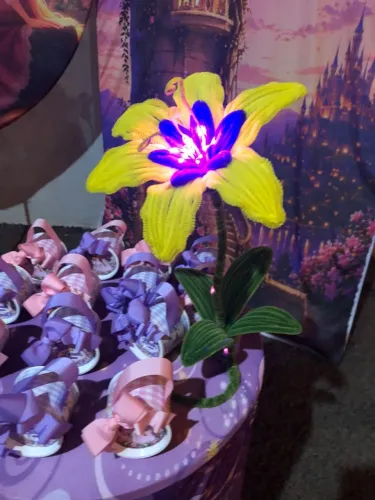 Flores luminárias para decoração , presente , centro de mesas , festas , etc...