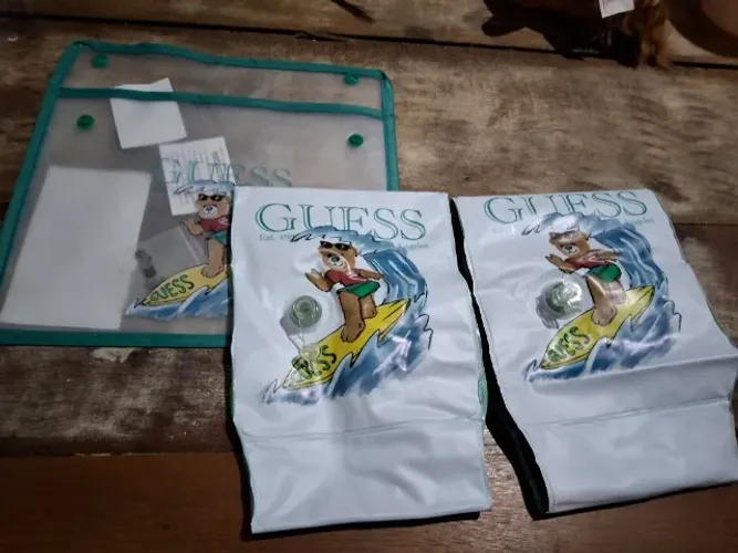 Boia de braço piscina praia natacao infantil GUESS importado novo