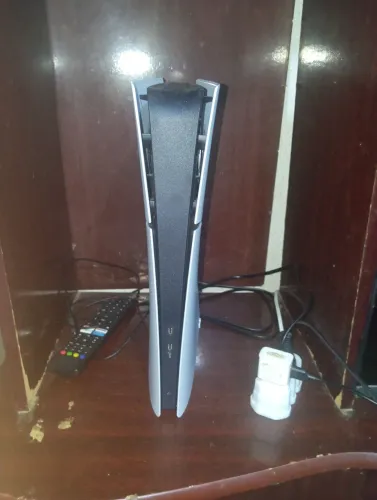Vendo Playstation 5 menos de 1 mês de uso