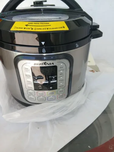 Panela de pressão eletrica britânia inox
