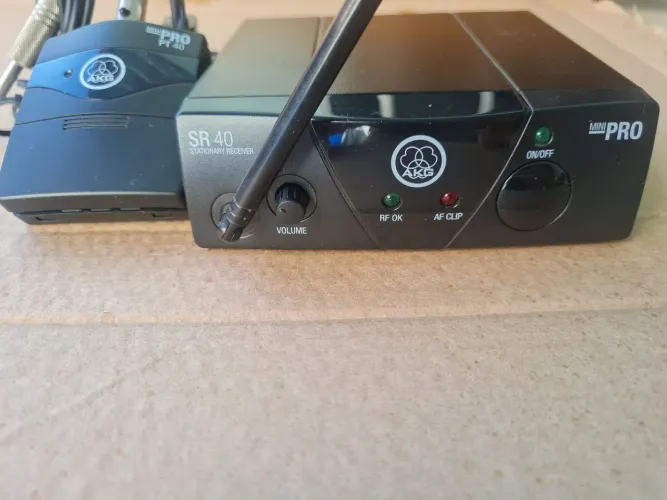 Transmissor de guitarra AKG SR40 mini pro