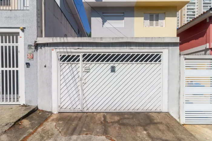 Casa comercial na Rua Itagyba Santiago, 471 200 m²
