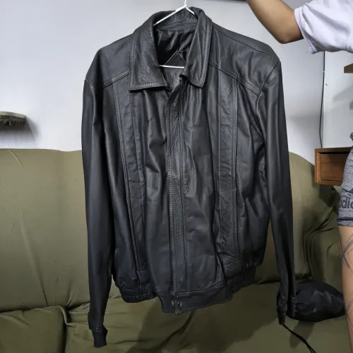 VENDO CASACO DE COURO LEGÍTIMO 