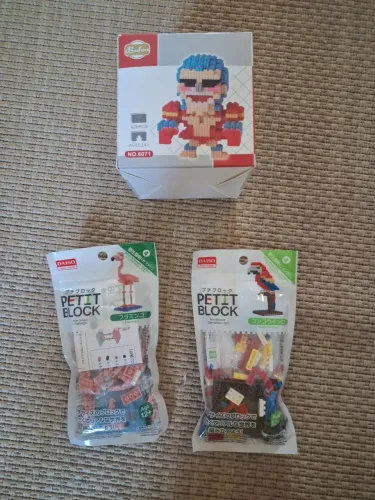 Bonequinhos de montar tipo lego