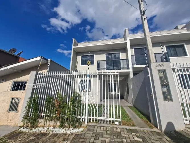 Sobrado com 3 dormitórios à venda, 77 m² por R$ 495.900 - Cidade Industrial - Curitiba/PR
