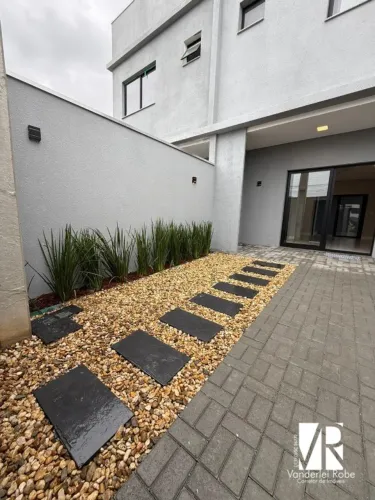 SOBRADO RESIDENCIAL em CAMBORIÚ - SC, SANTA REGINA