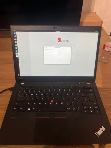 Lenovo ThinkPad T14 Gen 2i.